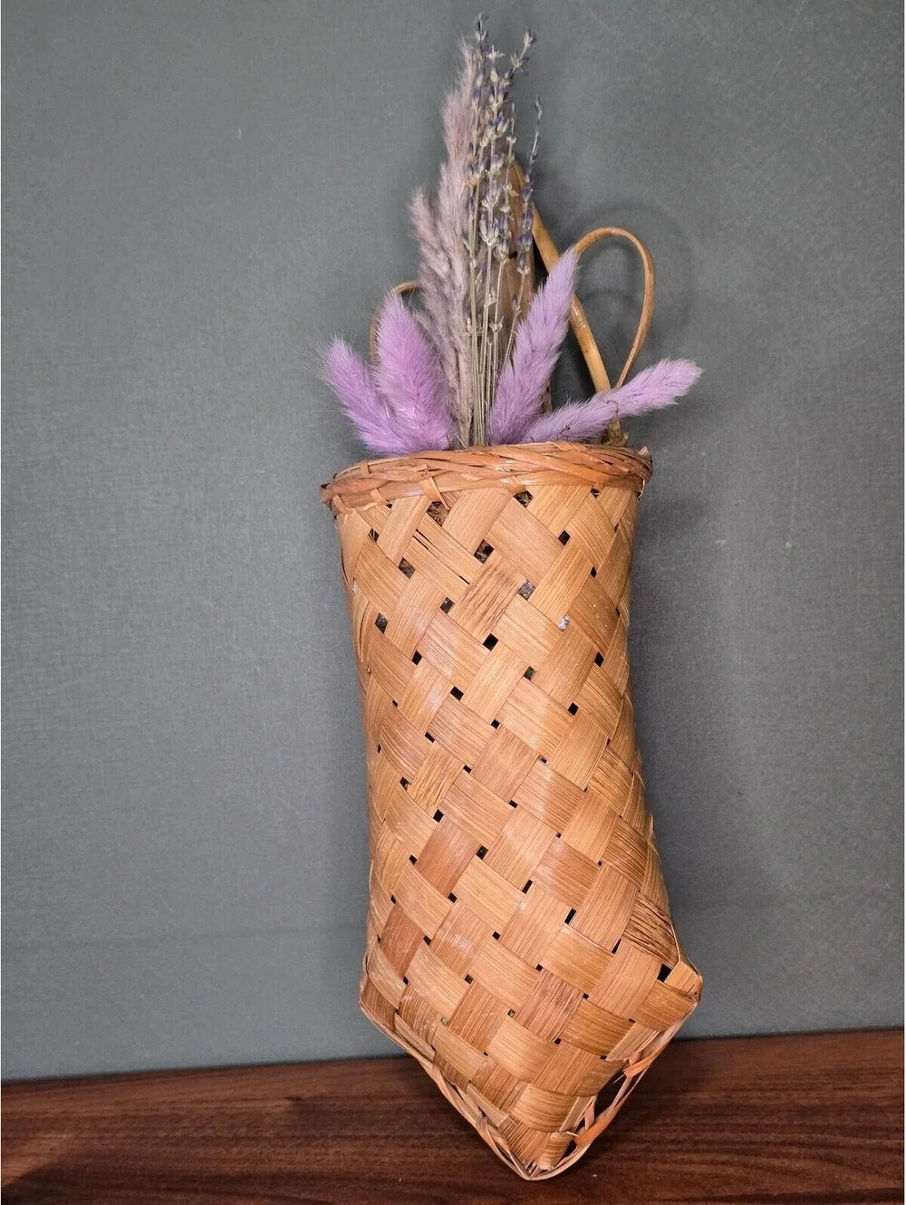 Vintage Woven Horn of Plenty Cornucopia Wall Basket Floral Pocket